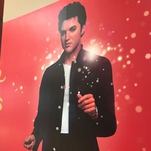 Meet your Posher, Isa